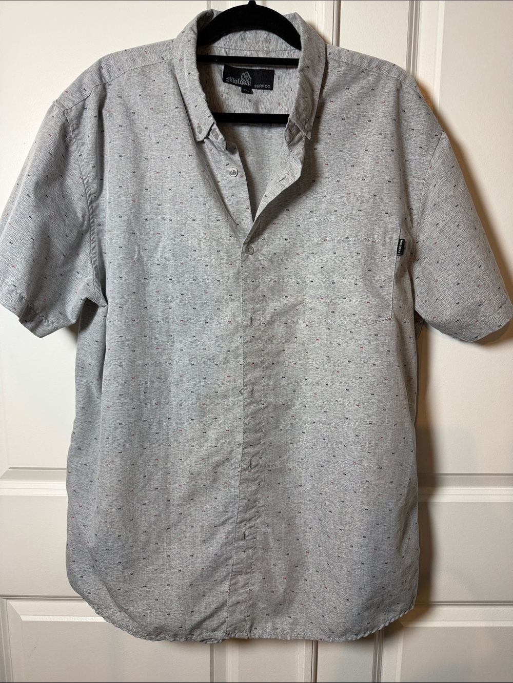 Gray Short-Sleeve Casual Button-Down Shirt by Molokai Surf Co